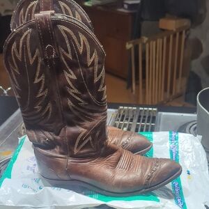 Wrangler Tan and Brown Leather Western Boot Interior